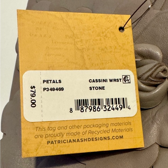 Patricia Nash Floral Petals Cassini Leather Wristlet plus Bonus Mini Floral Bag - Picture 8 of 16